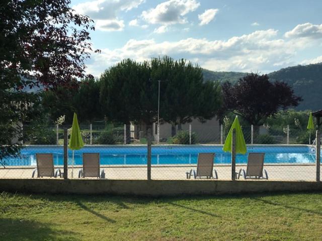 Camping Le Mondou Hotel Saint-Julien-de-Lampon Екстериор снимка
